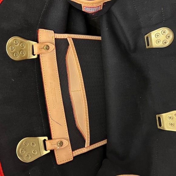 VINTAGE RARE red and leather Dooney and Bourke handbag with crossbody strap - Picture 10 of 16